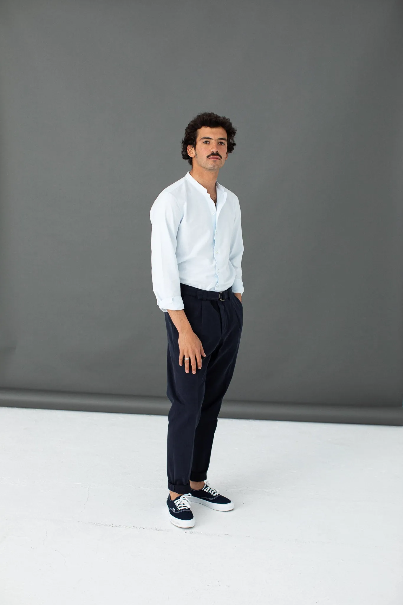 Chino Militaire à Pince Marine