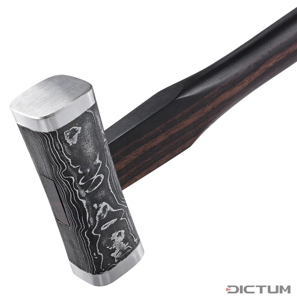 Marteau en acier de Damas